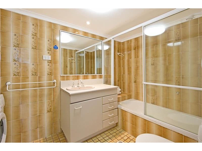 Unit 8F Peninsula, 5 Clifford Street, Surfers Paradise QLD 4217