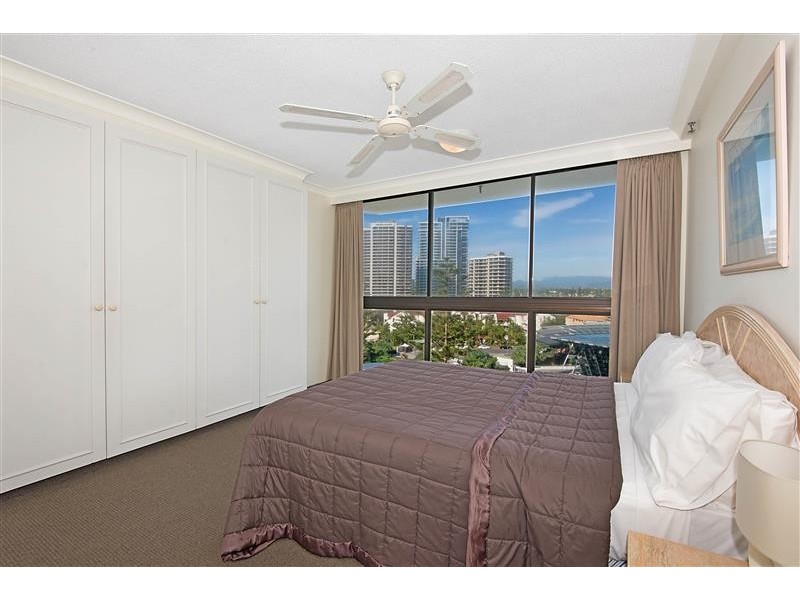 Unit 8F Peninsula, 5 Clifford Street, Surfers Paradise QLD 4217