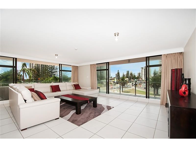 33 Thornton Street, Surfers Paradise QLD 4217