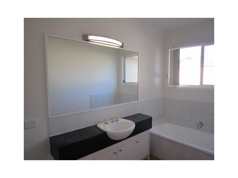 117 Eugaree Street, Southport QLD 4215