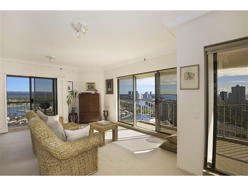 Unit 132 Atlantis West, 2 Admiralty Drive, Paradise Waters QLD 4217