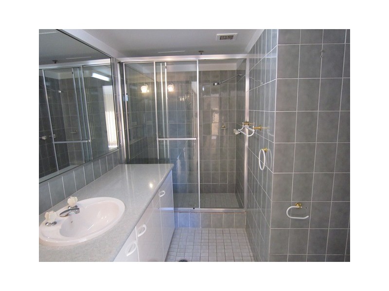 5 Enderley Avenue, Surfers Paradise QLD 4217