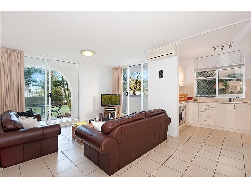 Unit 3 Carlton, 4 Clifford Street, Surfers Paradise QLD 4217