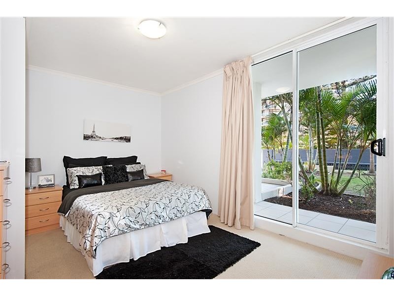 Unit 3 Carlton, 4 Clifford Street, Surfers Paradise QLD 4217