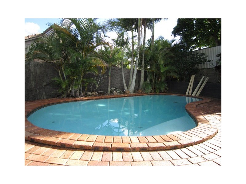 37 Numeralla, Ashmore QLD 4214