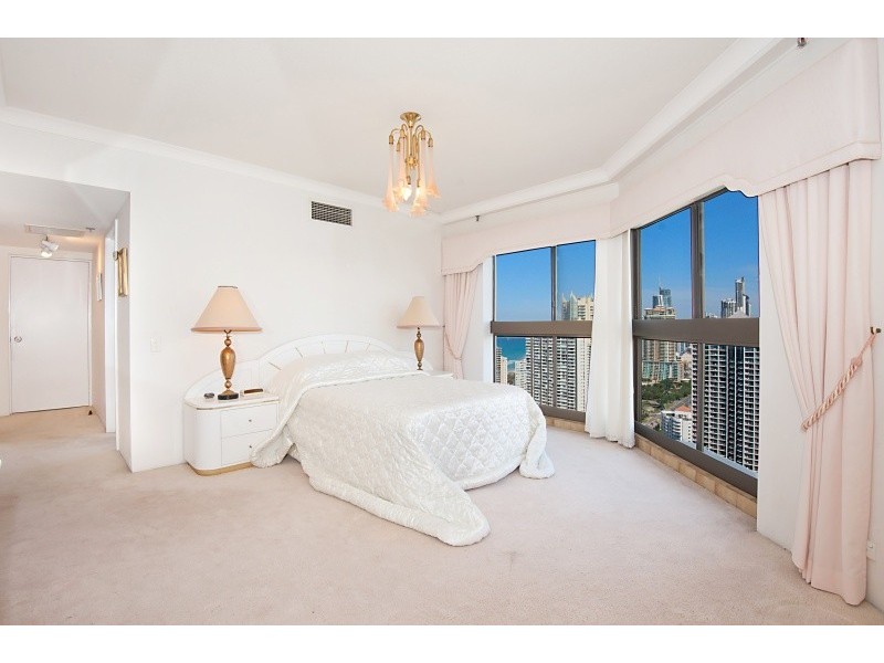 Unit 177 Atlantis East, 2 Admiralty Drive, Paradise Waters QLD 4217