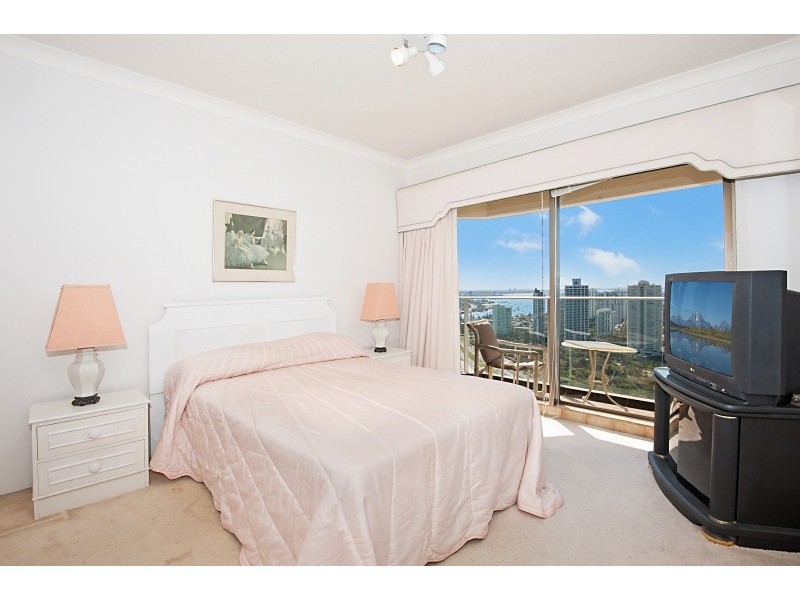 Unit 177 Atlantis East, 2 Admiralty Drive, Paradise Waters QLD 4217