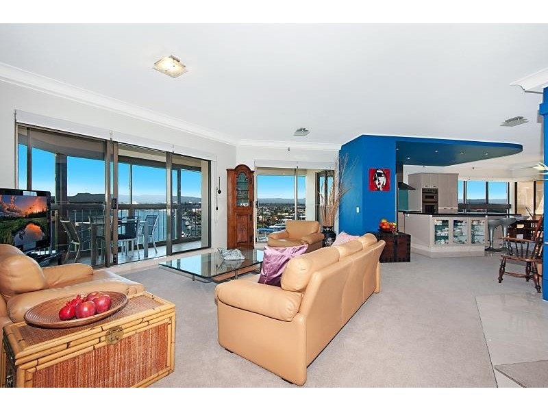 Unit 37 Atlantis West, 2 Admiralty Drive, Paradise Waters QLD 4217