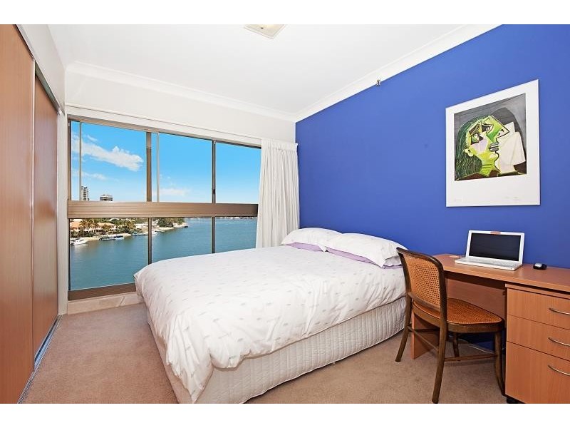 Unit 37 Atlantis West, 2 Admiralty Drive, Paradise Waters QLD 4217