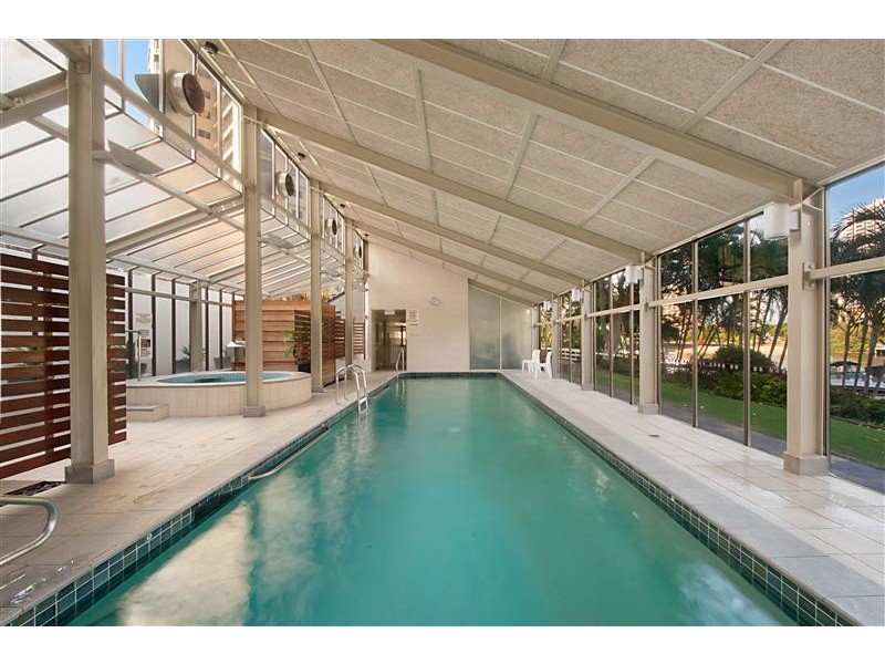 Unit 37 Atlantis West, 2 Admiralty Drive, Paradise Waters QLD 4217