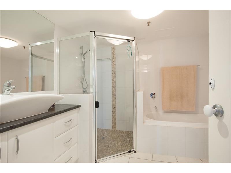 Unit 74 Acapulco, 4 Thornton Street, Surfers Paradise QLD 4217