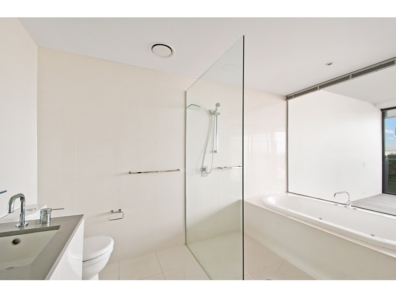 Unit 1063 Circle on Cavill, 9 Ferny Avenue, Surfers Paradise QLD 4217