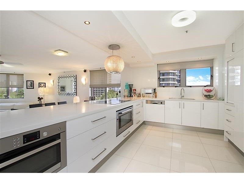 Unit 19 Grand Mariner, 12 Commodore Drive, Paradise Waters QLD 4217