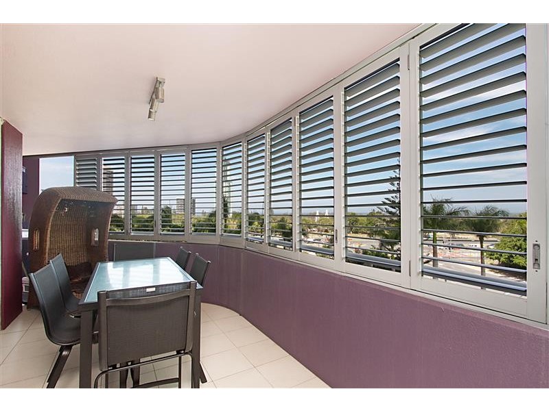 Unit 19 Grand Mariner, 12 Commodore Drive, Paradise Waters QLD 4217