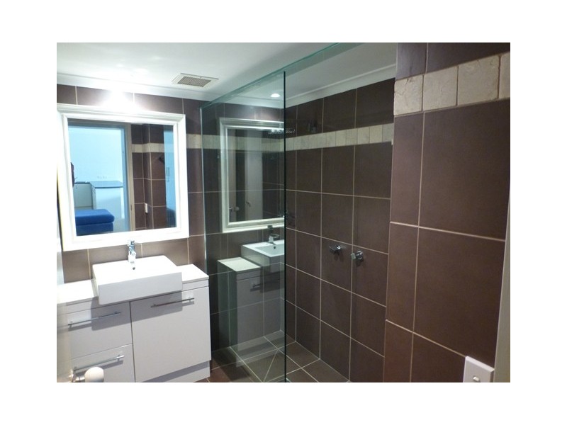 2 Admiralty Drive, Surfers Paradise QLD 4217