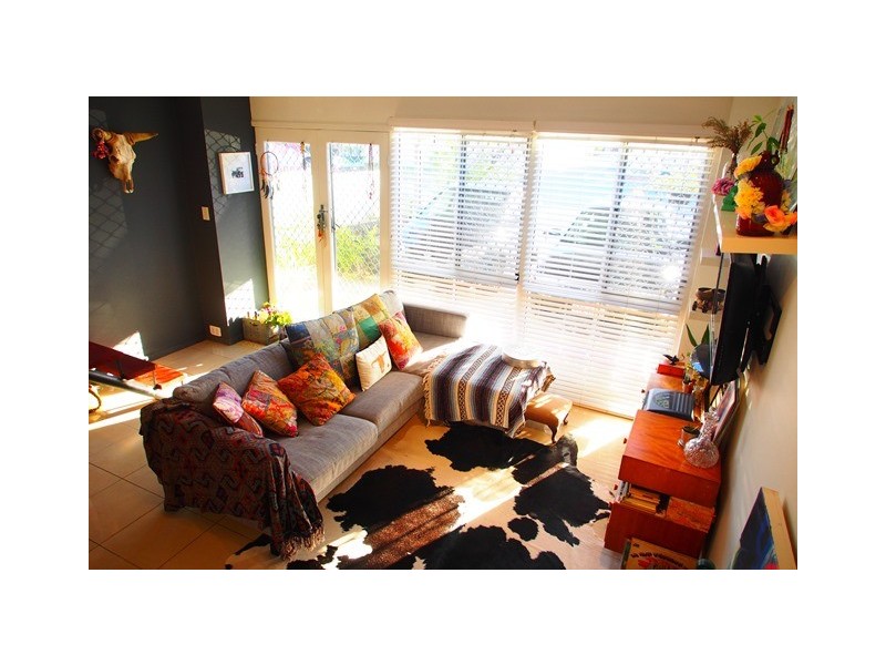 2 Sunshine Blvd, Broadbeach Waters QLD 4218