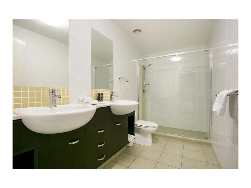 1309/18 Fern Street, Surfers Paradise QLD 4217