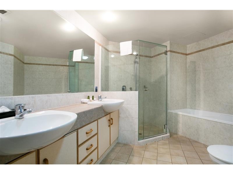 Unit 1104 Sun City Resort, 3400 Gold Coast Hwy, Surfers Paradise QLD 4217