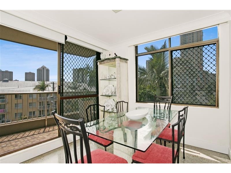 Unit 303 Oak Lodge, 3 Oak Avenue, Surfers Paradise QLD 4217