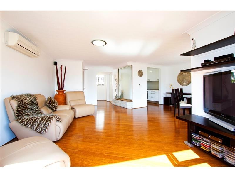 Unit 9 Kings Row North, 22 Commodore Drive, Paradise Waters QLD 4217
