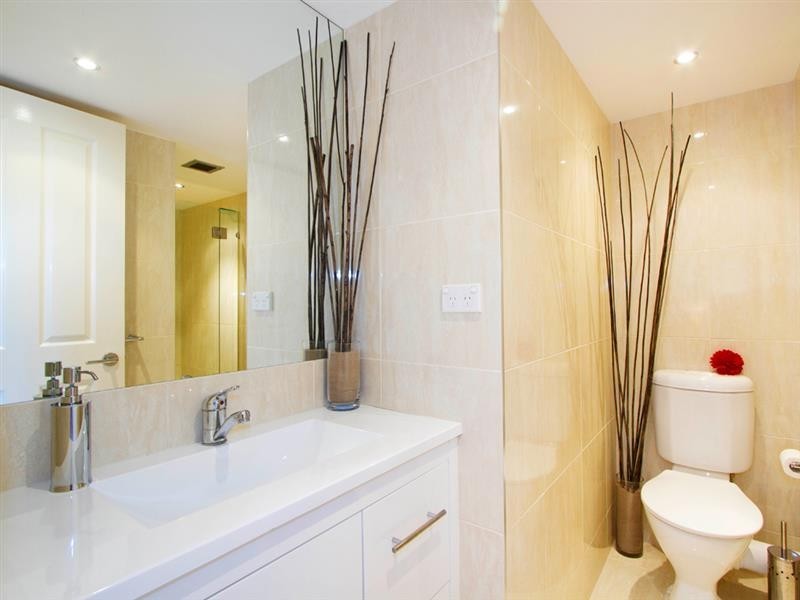 Unit 9 Kings Row North, 22 Commodore Drive, Paradise Waters QLD 4217