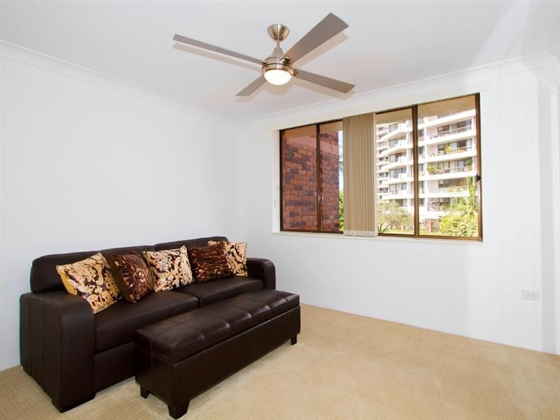 Unit 9 Kings Row North, 22 Commodore Drive, Paradise Waters QLD 4217