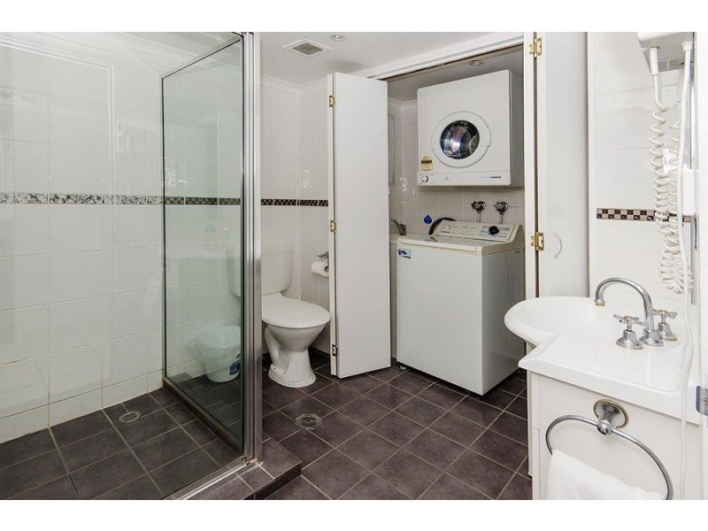 Unit 708 Centrepoint, 67 Ferny Avenue, Surfers Paradise QLD 4217