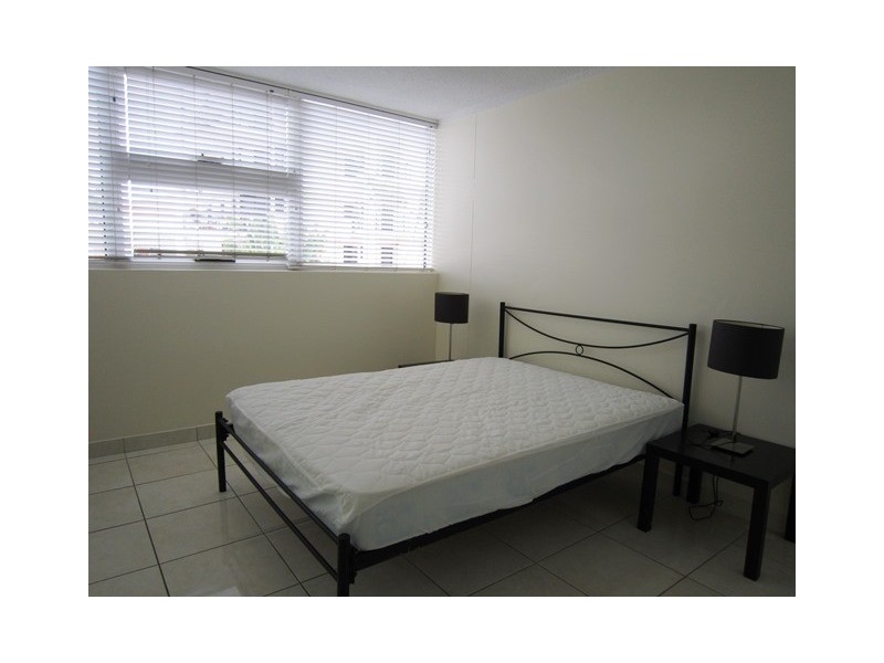 3/11 Paradise Island, Surfers Paradise QLD 4217