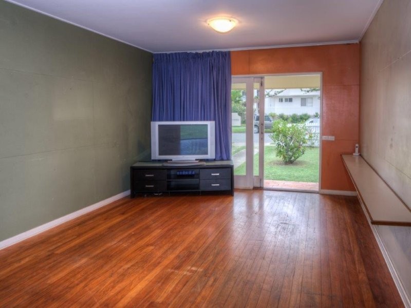 8 Frederick Street, Surfers Paradise QLD 4217