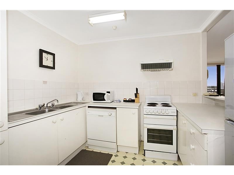 Unit 41 Silverton, 2940 Gold Coast Hwy, Surfers Paradise QLD 4217
