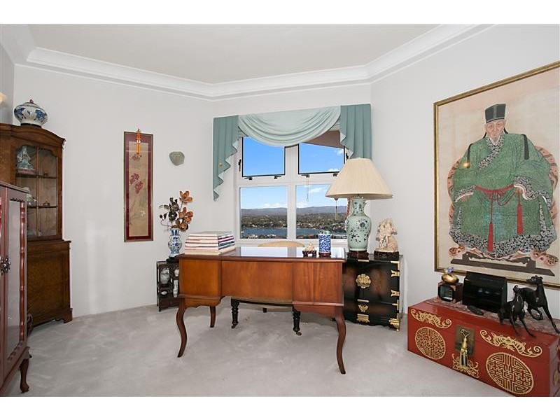 Unit 104 Grand Mariner, 12 Commodore Drive, Paradise Waters QLD 4217