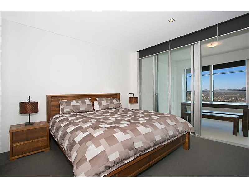 Unit 3206 Q1, 9 Hamilton Avenue, Surfers Paradise QLD 4217