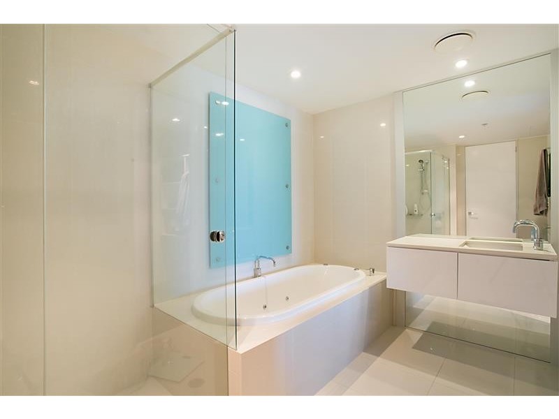 Unit 3206 Q1, 9 Hamilton Avenue, Surfers Paradise QLD 4217