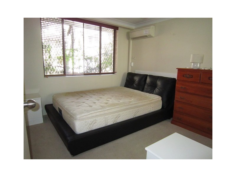 24 Hamilton Avenue, Surfers Paradise QLD 4217