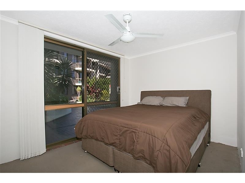 Unit 14 Surfers Boulevard, 3355 Gold Coast Hwy, Surfers Paradise QLD 4217