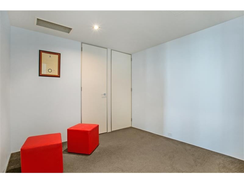 Unit 1810 Q1, 9 Hamilton Avenue, Surfers Paradise QLD 4217