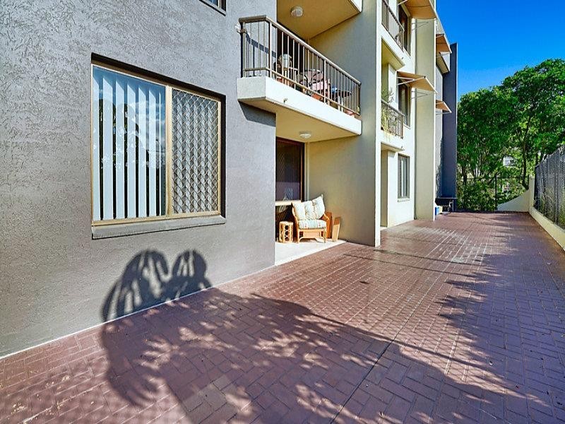 Unit 12 Surfers Boulevard, 3355 Gold Coast Hwy, Surfers Paradise QLD 4217