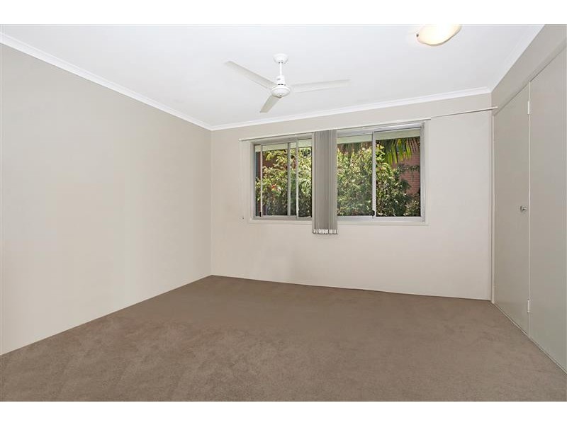 Unit 8 North Lodge, 21 North Street, Southport QLD 4215