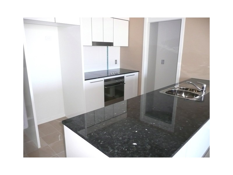 22 Surf Pde, Broadbeach QLD 4218