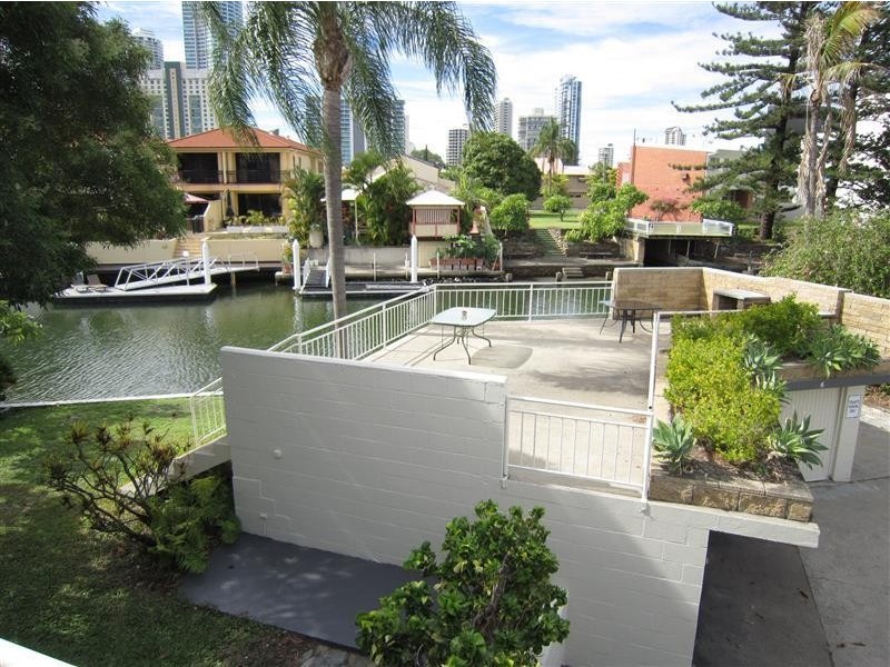 Unit 1 Seafarer, 5 Holborrow Close, Surfers Paradise QLD 4217