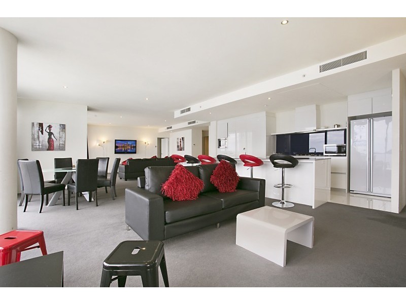 Sub Penthouse ‘Circle On Cavill’ 9 Ferny Avenue, Surfers Paradise QLD 4217