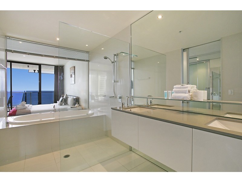 Sub Penthouse ‘Circle On Cavill’ 9 Ferny Avenue, Surfers Paradise QLD 4217