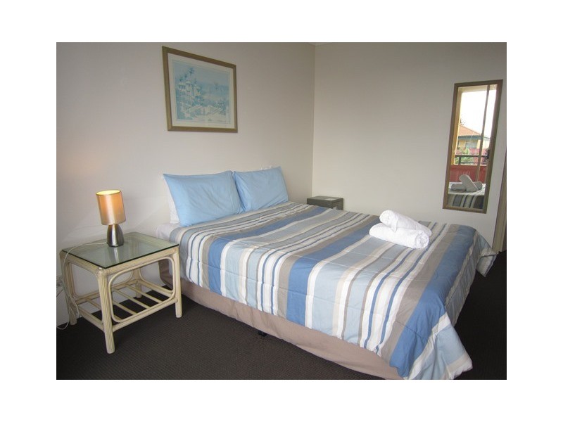 1 Paradise Island, Surfers Paradise QLD 4217