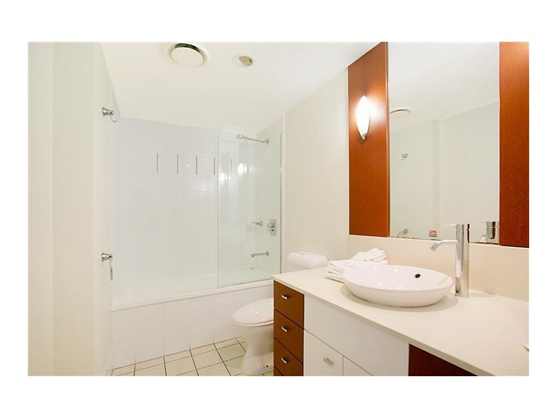 1046 / 23 Ferny Avenue, Surfers Paradise QLD 4217