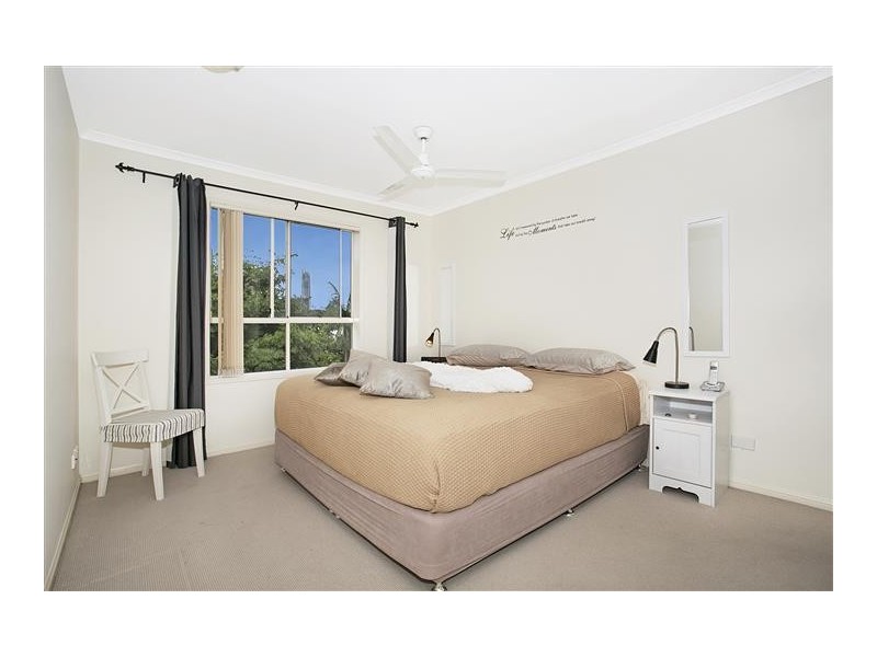 33 142 Stanhill Drive, Chevron Island QLD 4217