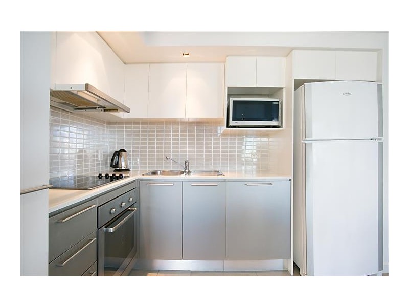 401 18 Enderley Avenue, Surfers Paradise QLD 4217