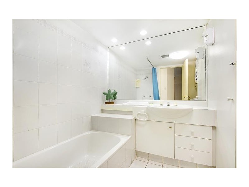 30 / 27 Peninsular Drive, Surfers Paradise QLD 4217