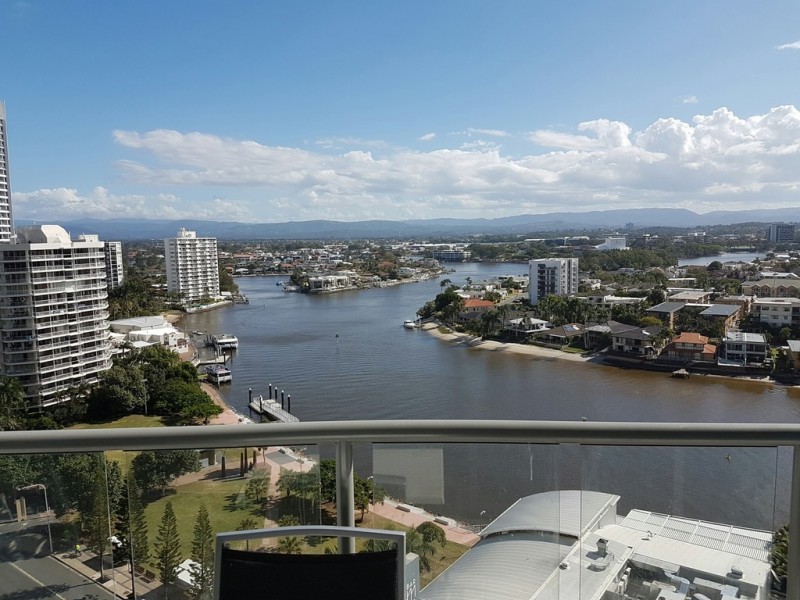 23 Ferny Avenue, Surfers Paradise QLD 4217