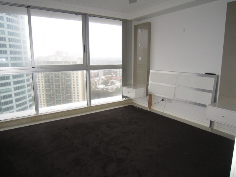 24E/5 Clifford ST, Surfers Paradise QLD 4217