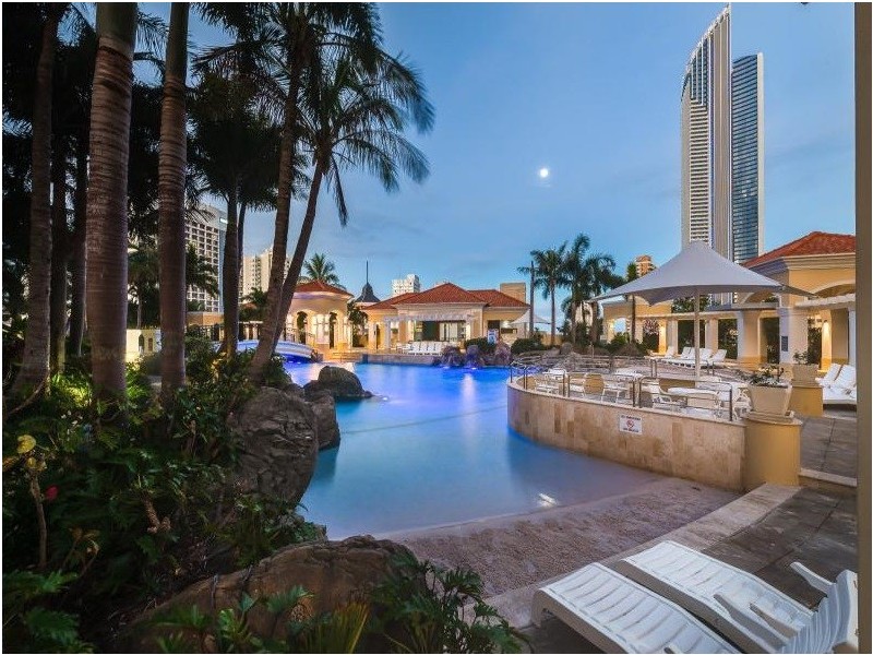 23 Ferny Ave, Surfers Paradise QLD 4217